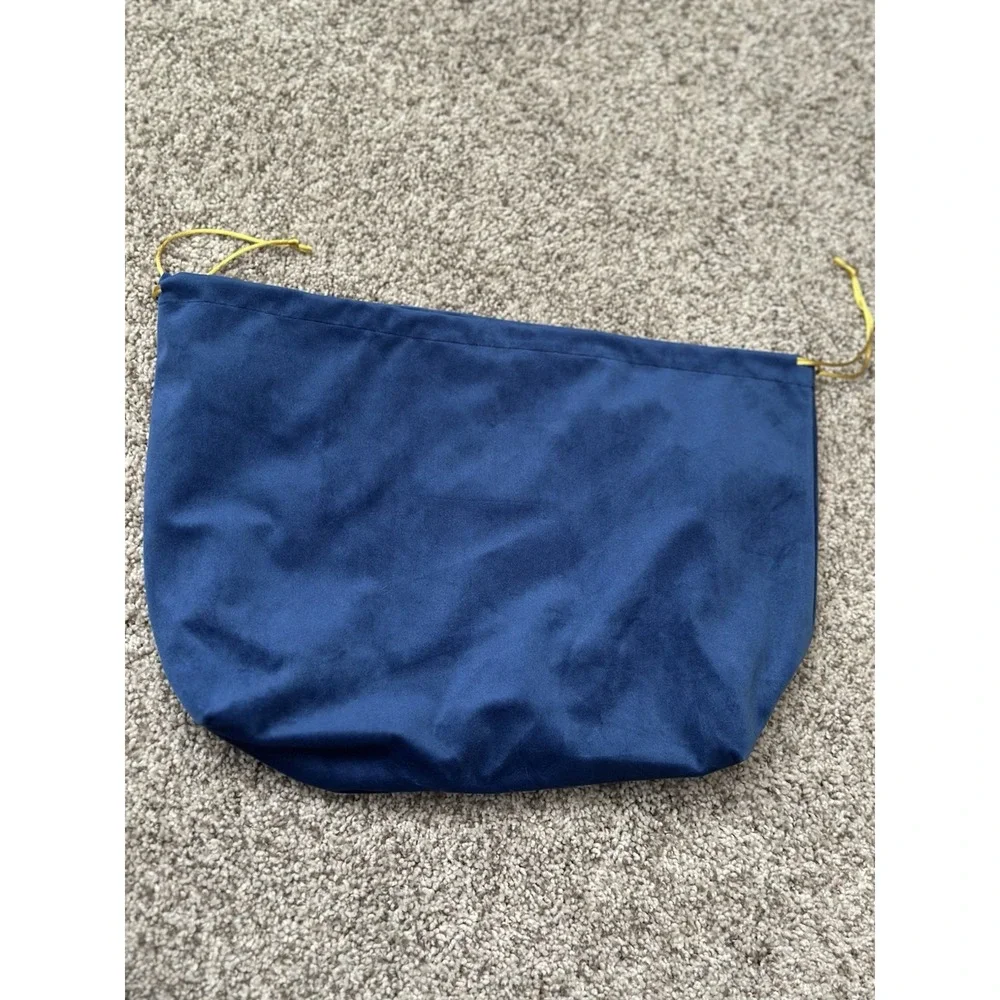 Modelo 424 Blue Velvet Drawstring Gift Bag Gold Satin Lining
